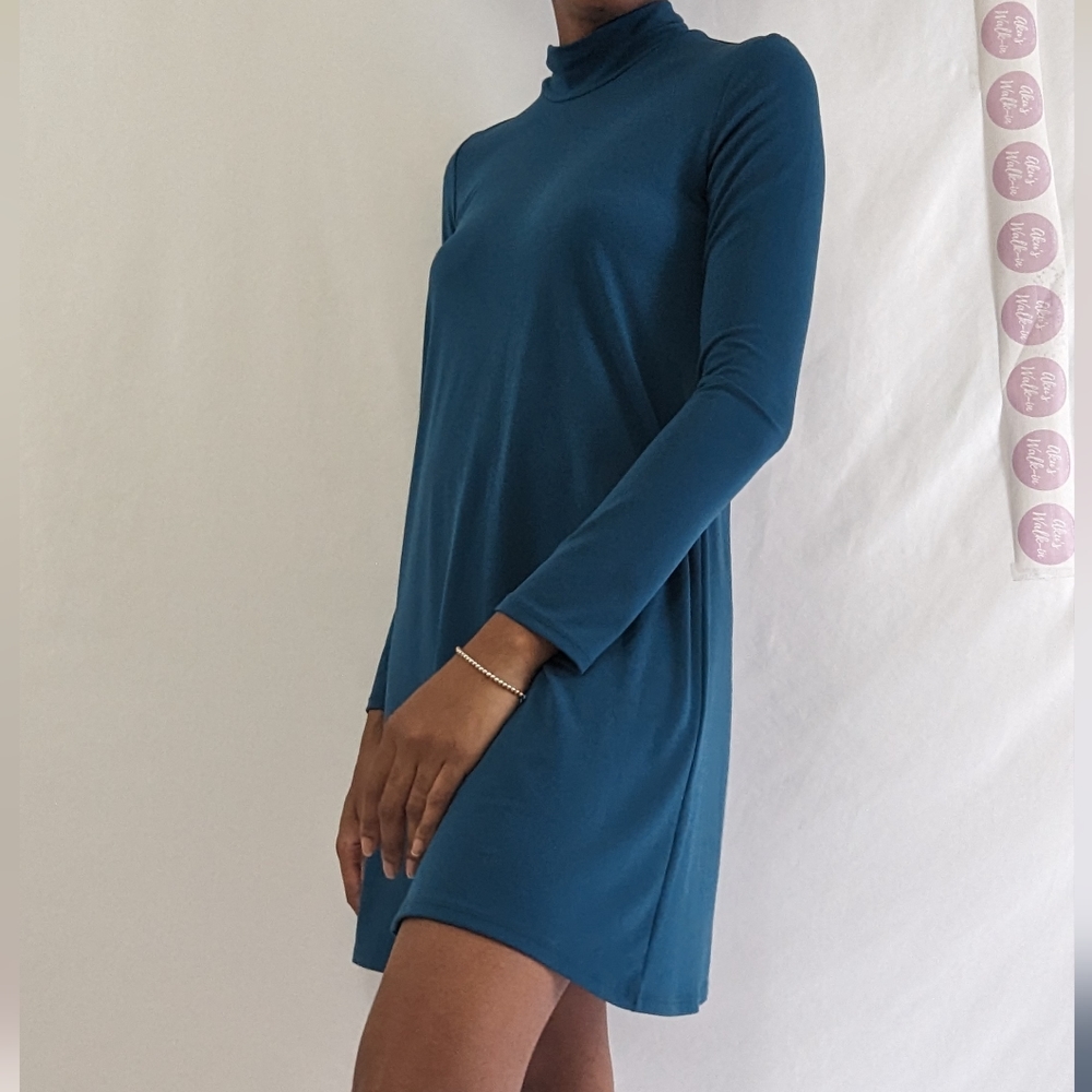 BCBG Generation Mock Neck Long sleeve Dress